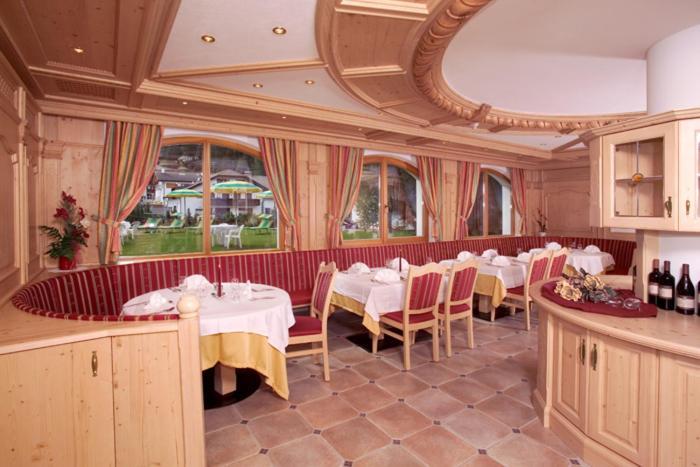 Hotel Jagdhof Selva di Val Gardena Luaran gambar